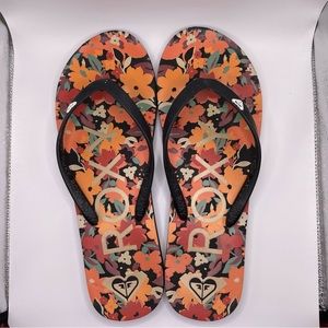 Multicolored floral print flip flops